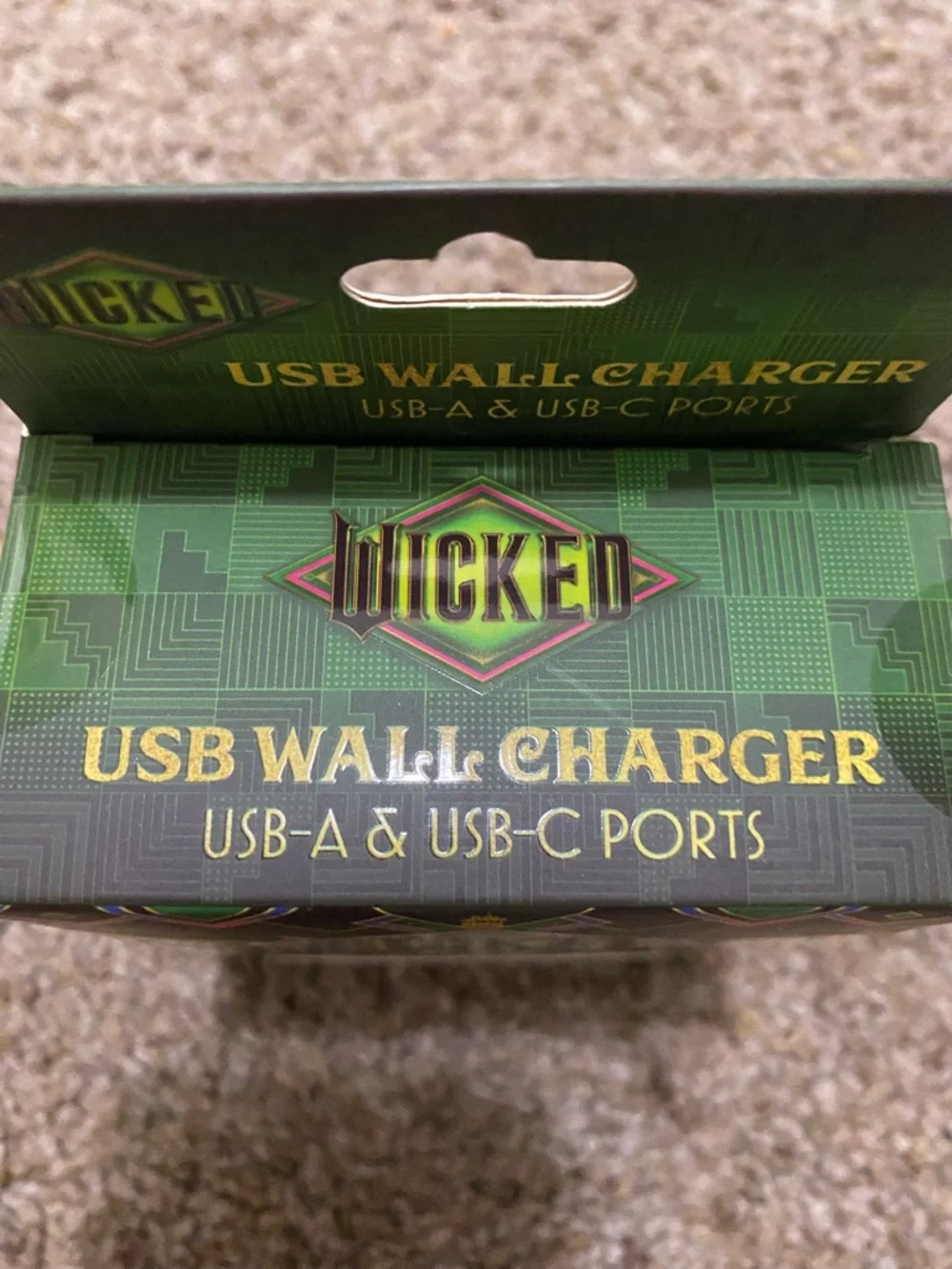 Wicked USB Wall Charger with USB-A & USB-C Ports - Pink/Green